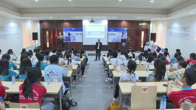 Bài giảng đại chúng “Kết nối hạ tầng xây dựng thông minh: Từ ý tưởng đến thực tế” - Ảnh 1.