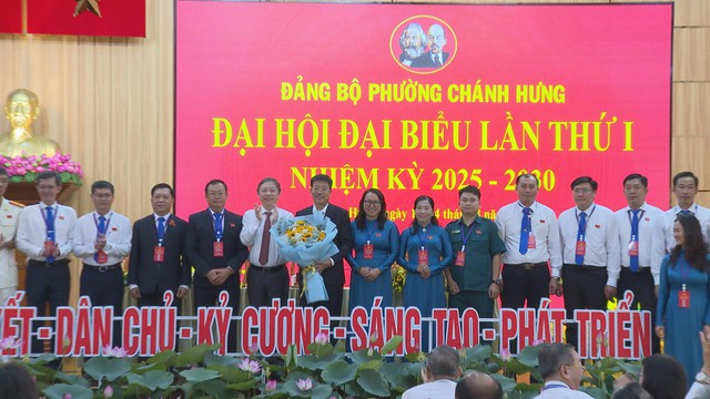 ĐẠI HỘI ĐẠI BIỂU ĐẢNG BỘ PHƯỜNG CHÁNH HƯNG LẦN THỨ 01, NHIỆM KỲ 2025-2030 - Ảnh 3.