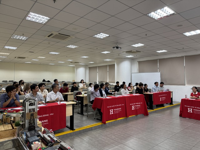 Đào tạo Logistics hoàn toàn bằng tiếng Anh: Kỳ vọng "đón đầu" kỷ nguyên mới của Đại học Hồng Bàng - Ảnh 2.