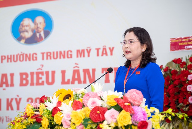 Bà Nguyễn Thị Ngọc Duyên làm Bí thư Đảng ủy phường Trung Mỹ Tây, TP.HCM - Ảnh 2.