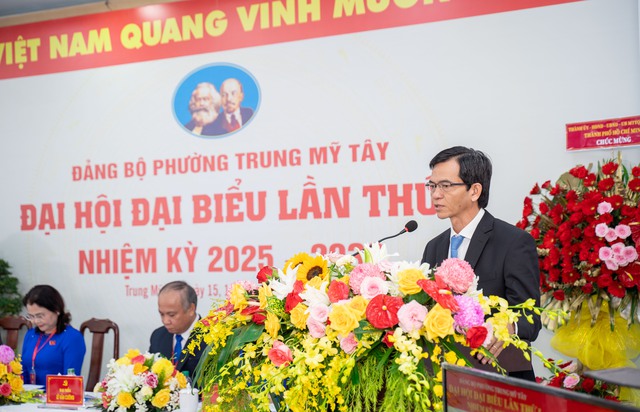 Bà Nguyễn Thị Ngọc Duyên làm Bí thư Đảng ủy phường Trung Mỹ Tây, TP.HCM - Ảnh 4.