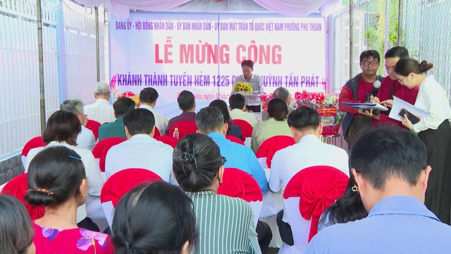 TP.HCM: Mừng công nhiều công trình nâng cấp, mở rộng hẻm - Ảnh 2.