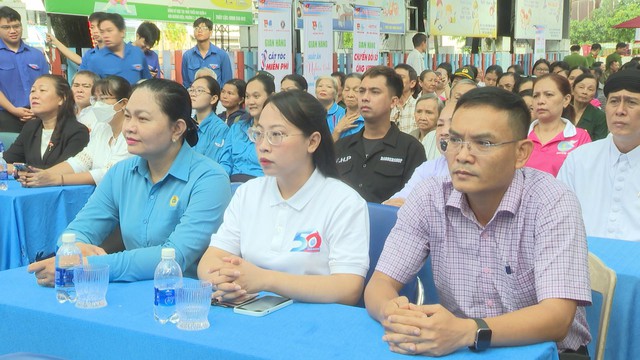 Phường Vĩnh Hội tổ chức Ngày hội “Chung tay xây dựng phường nghĩa tình, văn minh, hạnh phúc” - Ảnh 2.