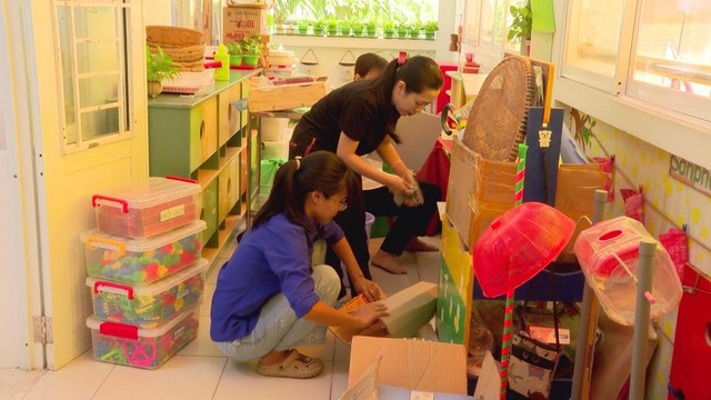 Không khí rộn ràng tại các trường mầm non TP.HCM trước thềm năm học mới - Ảnh 1.