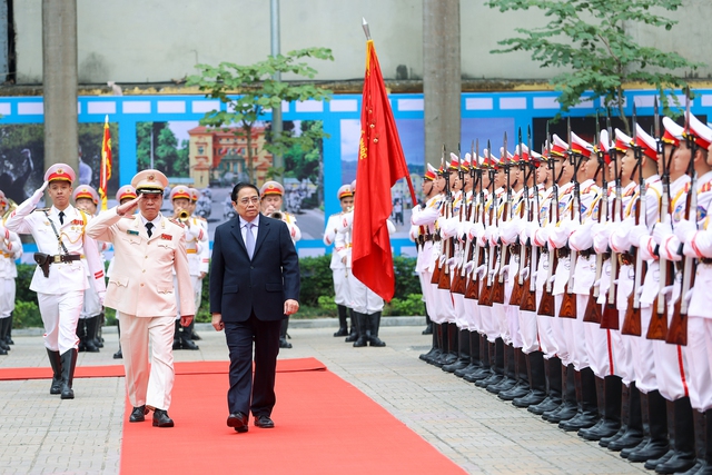 80 năm Công an nhân dân Việt Nam - với sự nghiệp xây dựng và phát triển kinh tế - xã hội của đất nước - Ảnh 2.