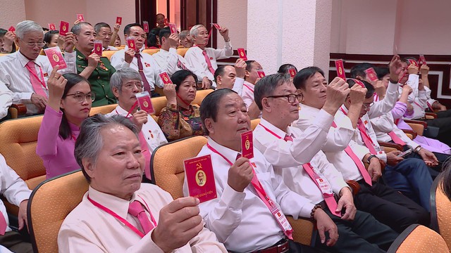 Đột phá cải cách hành chính, kiến tạo tương lai số hóa tai Đảng bộ phường Bảy Hiền - Ảnh 2.