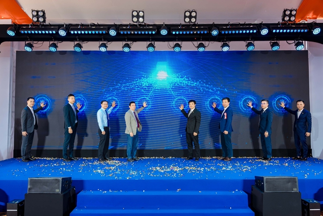 FPT khánh thành trung tâm dữ liệu quy mô lớn nhất Việt Nam - Ảnh 1.