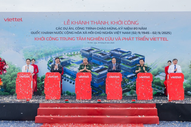 Viettel đầu tư hơn 1 tỷ USD xây dựng 2 công trình trọng điểm quốc gia - Ảnh 3.