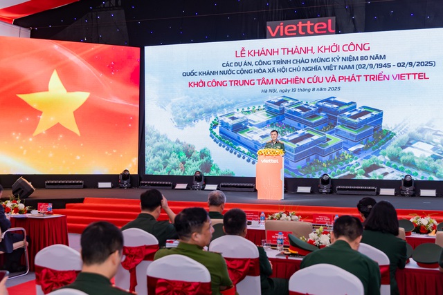 Viettel đầu tư hơn 1 tỷ USD xây dựng 2 công trình trọng điểm quốc gia - Ảnh 1.