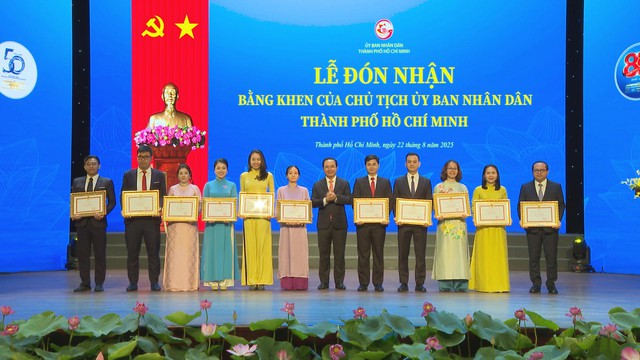 Lễ kỷ niệm 80 năm thành lập ngành Ngoại giao và 50 năm thành lập Sở Ngoại vụ TP.HCM - Ảnh 2.