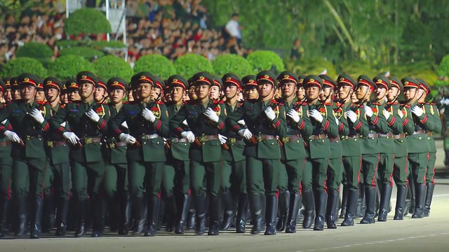Lần đầu tiên tổng hợp luyện diễu binh, diễu hành tại Quảng trường Ba Đình - Ảnh 4.