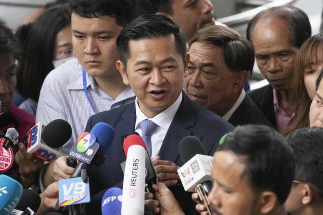 Thái Lan: Cựu Thủ tướng Shinawatra được tuyên trắng án về cáo buộc phỉ báng hoàng gia - Ảnh 3.