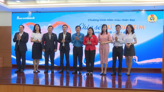 Sacombank tiếp nối hành trình "Chia sẻ từ trái tim" 2025 - Ảnh 2.