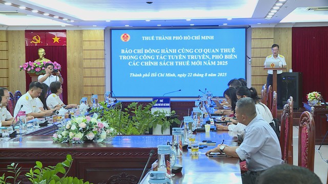 Báo chí đồng hành cùng cơ quan thuế trong công tác tuyên truyền, phổ biến chính sách thuế mới năm 2025 - Ảnh 1.