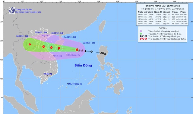 Bão số 5 cách đặc khu Hoàng Sa 230 km, gió giật cấp 12 - Ảnh 2.