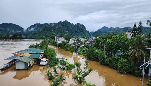 Cảnh báo lũ trên các sông từ Thanh Hóa đến Huế - Ảnh 1.