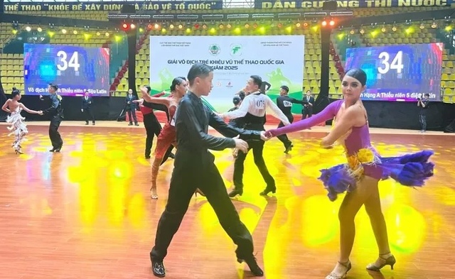 Sôi động giải Khiêu vũ thể thao quốc gia 2025 - Ảnh 1.