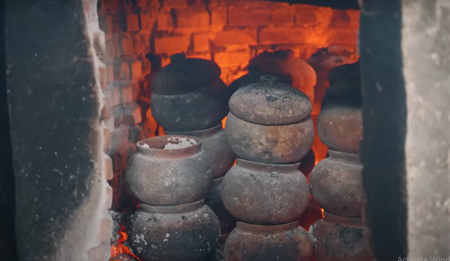 Nghề làm muối hầm ở làng Chí Công - Ảnh 2.