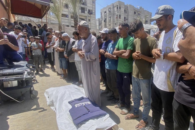 Israel tấn công bệnh viện ở Gaza khiến ít nhất 20 người thiệt mạng - Ảnh 2.