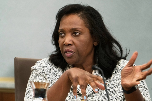 Tổng thống Trump sa thải Thống đốc FED vì cáo buộc gian lận  - Ảnh 1.