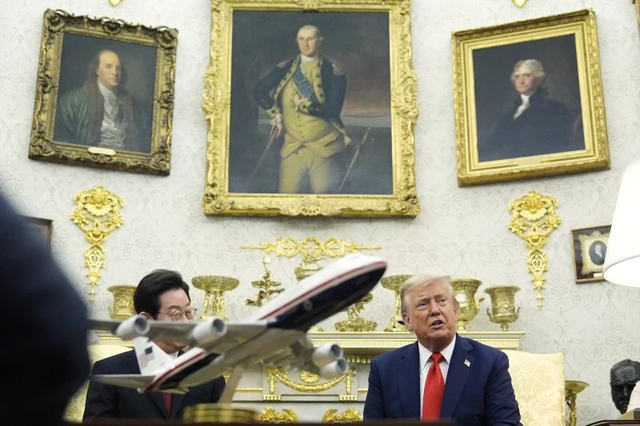 Tổng thống Trump sa thải Thống đốc FED vì cáo buộc gian lận  - Ảnh 3.