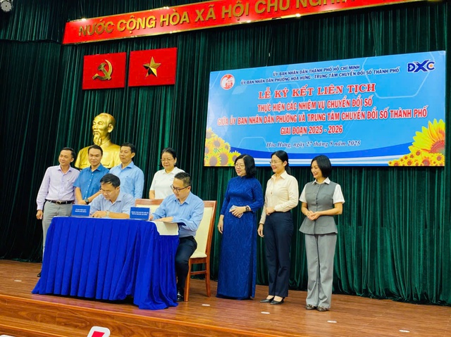 Ký kết Kế hoạch liên tịch về chuyển đổi số giữa Trung tâm Chuyển đổi số TP.HCM và UBND phường Hòa Hưng - Ảnh 5.