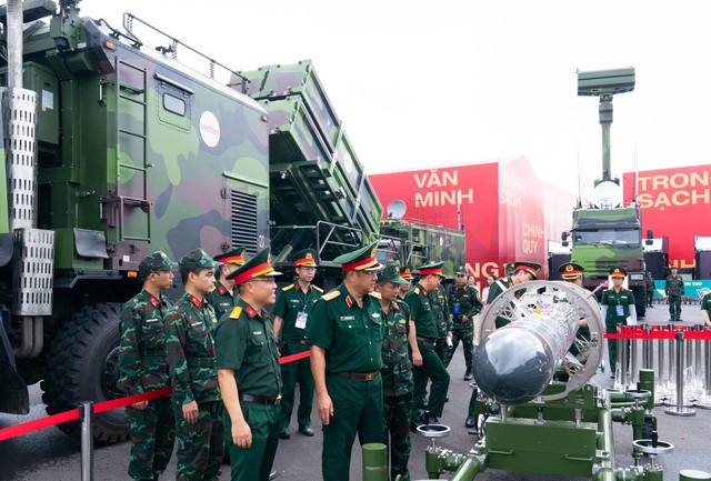 Viettel trình diễn nhiều khí tài công nghệ cao tại triển lãm lớn nhất từ trước tới nay - Ảnh 1.
