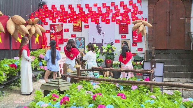 Người trẻ sáng tạo, lan tỏa tình yêu nước bằng "tiếng nói" thời đại- Ảnh 4. Người trẻ sáng tạo, lan tỏa tình yêu nước bằng "tiếng nói" thời đại- Ảnh 4.