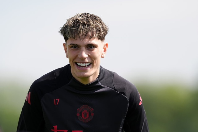 Manchester United đồng ý bán Garnacho cho Chelsea với giá 40 triệu bảng - Ảnh 1.