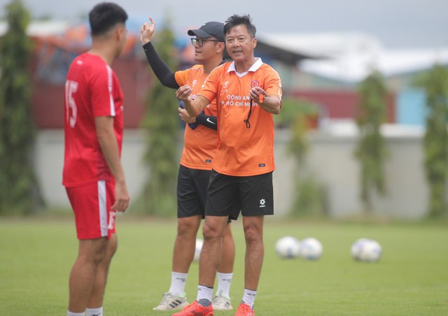 CLB Công an TP.HCM vẫn còn nhiều thử thách sau ba lượt trận V-League - Ảnh 1.