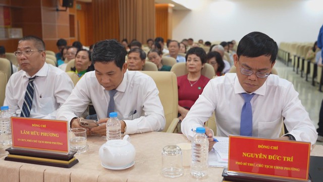 Phường Tân Hưng tuyên dương gương điển hình tiên tiến giai đoạn 2020–2025 - Ảnh 2.