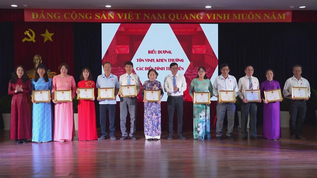 Phường Tân Hưng tuyên dương gương điển hình tiên tiến giai đoạn 2020–2025 - Ảnh 5.