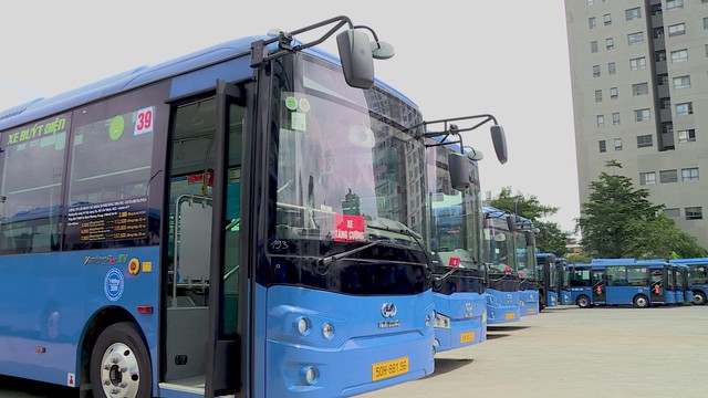 TP.HCM vận hành thêm hàng trăm xe buýt điện thế hệ mới từ tháng 8 - Ảnh 2.