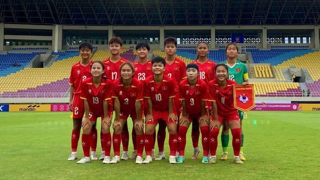 Đội tuyển U.16 nữ Việt Nam đoạt HCĐ tại Giải vô địch bóng đá nữ U.16 Đông Nam Á - Ảnh 1.