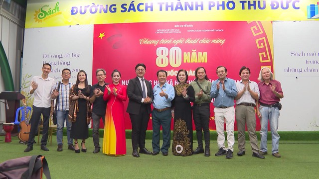 TP. Thủ Đức: Sôi động "chương trình nghệ thuật đặc biệt" mừng Quốc khánh - Ảnh 1.