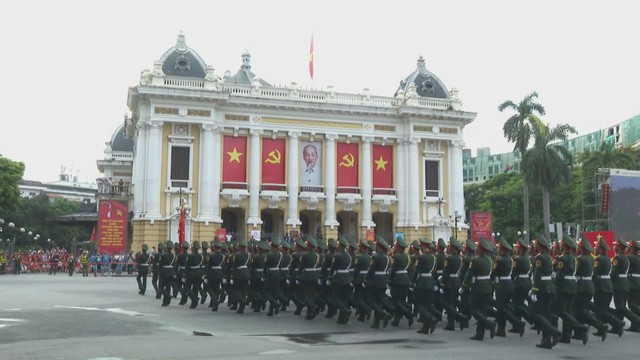 Hùng tráng lễ tổng duyệt chương trình diễu binh, diễu hành kỷ niệm 80 năm Quốc khánh - Ảnh 8.