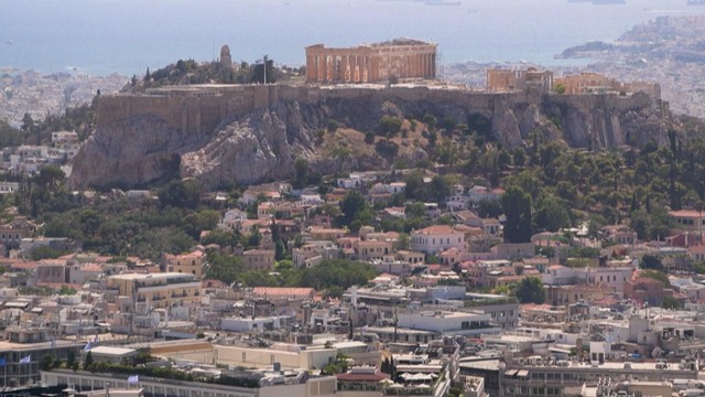 Athens: Cư dân "khu phố của các vị thần" phản đối du lịch quá mức  - Ảnh 1.