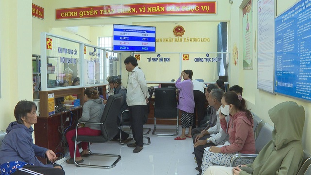 Xã Hưng Long kiến nghị bổ sung nhân sự, trang thiết bị để phục vụ dân hiệu quả hơn - Ảnh 5.