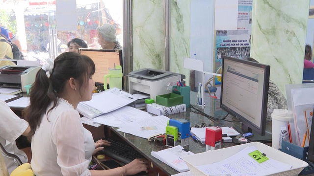 Xã Hưng Long kiến nghị bổ sung nhân sự, trang thiết bị để phục vụ dân hiệu quả hơn - Ảnh 6.