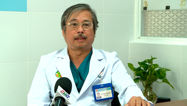 TP.HCM và "Hạn bà chằn": Nắng nóng gay gắt, nguy cơ sốc nhiệt gia tăng - Ảnh 3.