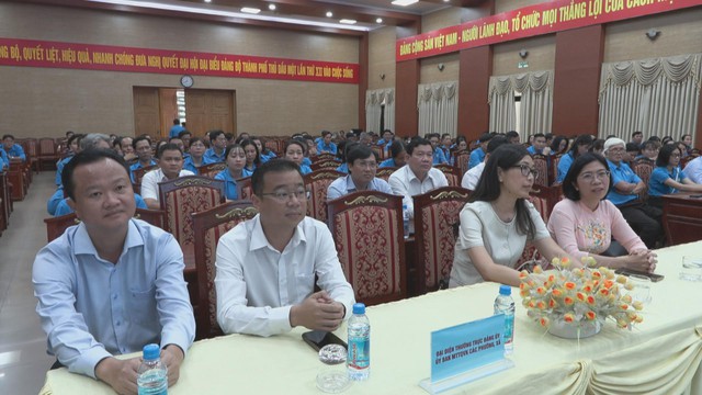 Liên đoàn Lao động TP.HCM kiện toàn tổ chức Công đoàn các xã, phường khu vực Bình Dương cũ - Ảnh 3.