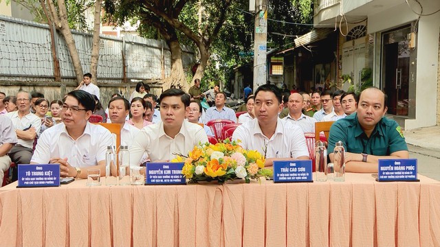Khởi công công trình mở rộng hẻm 334 đường Lý Thường Kiệt, phường Diên Hồng, TP.HCM - Ảnh 2.