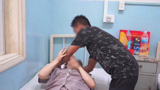 Kịp thời cứu sống sản phụ 12 tuần thai bị vỡ tử cung hiếm gặp - Ảnh 2.
