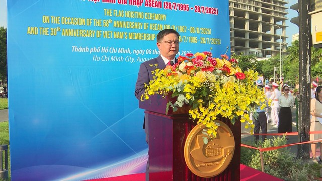 TP.HCM tổ chức lễ thượng cờ kỷ niệm 58 năm thành lập ASEAN - Ảnh 3.
