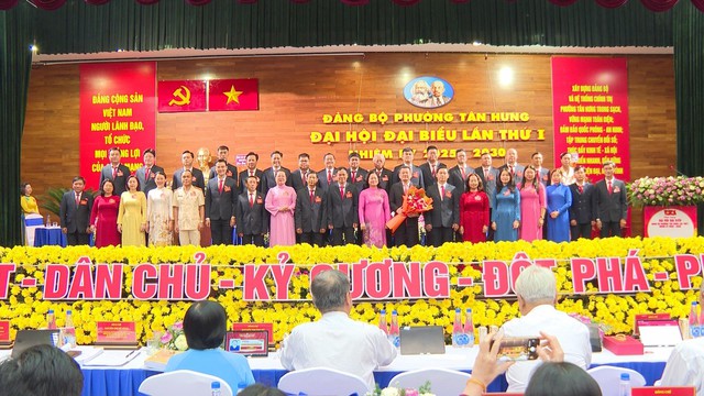 Đại hội Đại biểu Đảng bộ phường Tân Hưng lần thứ I, nhiệm kỳ 2025-2030 - Ảnh 2.