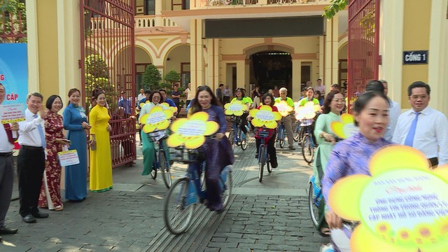 Phường Sài Gòn thực hiện 54 công trình thi đua cao điểm 100 ngày chào mừng đại hội - Ảnh 4.