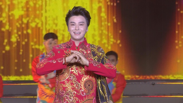 Gala "Chuông vàng vọng cổ" 2025 - Dấu ấn hành trình gìn giữ âm nhạc dân tộc. - Ảnh 7.