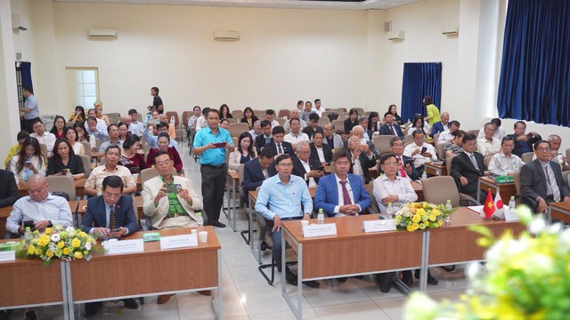 TP.HCM ra mắt Hiệp hội Đầu tư Xây dựng Dịch vụ Nông lâm nghiệp Miền Nam - Ảnh 2.