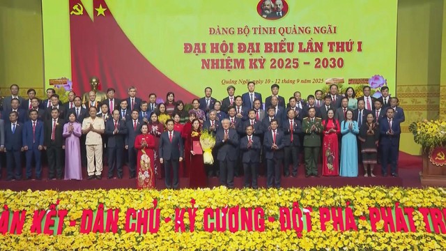 Khai mạc trọng thể Đại hội đại biểu Đảng bộ tỉnh Quảng Ngãi- Ảnh 5.