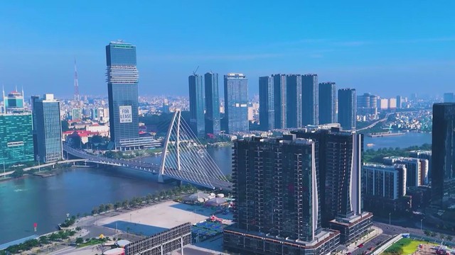 Tiến tới đại hội đảng bộ TP.HCM lần thứ nhất nhiệm kì 2025 - 2030 - Nỗ lực thực hiện các mục tiêu kinh tế đầy thách thức - Ảnh 1.